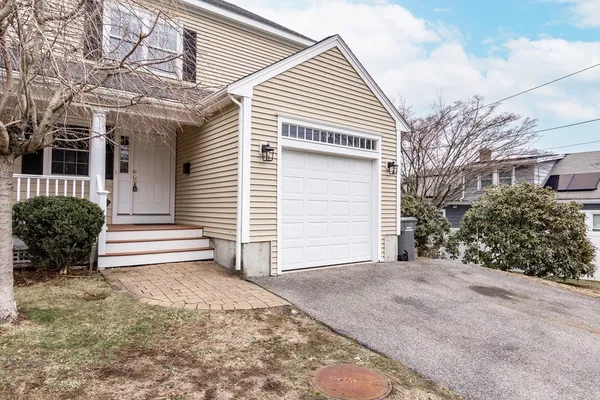 $699,999 | 15 Seminole Avenue, Unit 15, Framingham, MA 01702