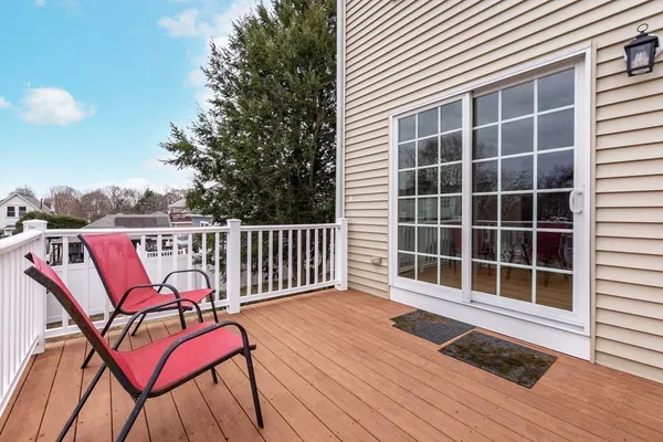 $699,999 | 15 Seminole Avenue, Unit 15, Framingham, MA 01702
