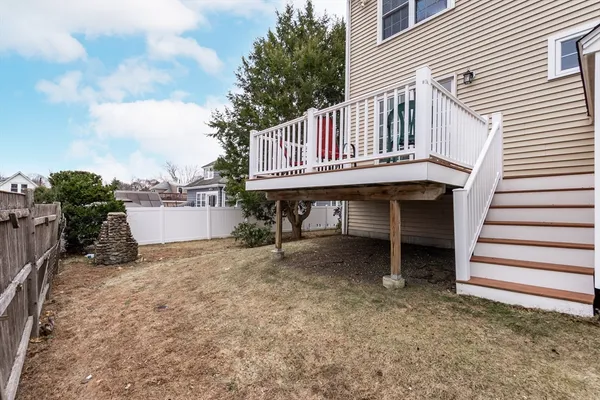 $699,999 | 15 Seminole Avenue, Unit 15, Framingham, MA 01702