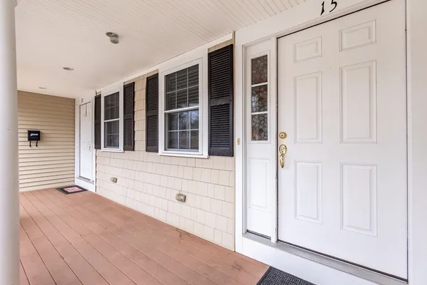 $699,999 | 15 Seminole Avenue, Unit 15, Framingham, MA 01702