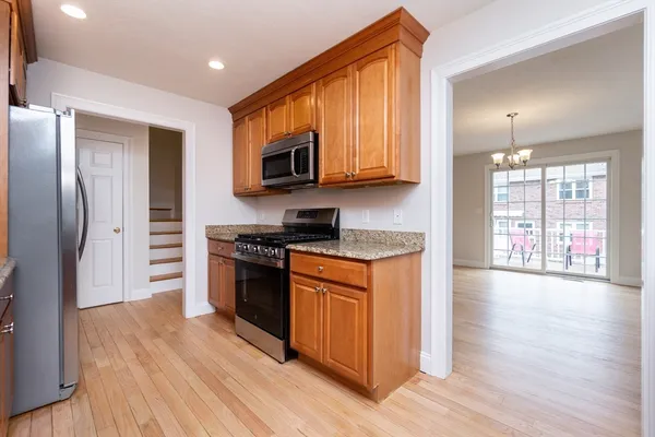 $699,999 | 15 Seminole Avenue, Unit 15, Framingham, MA 01702