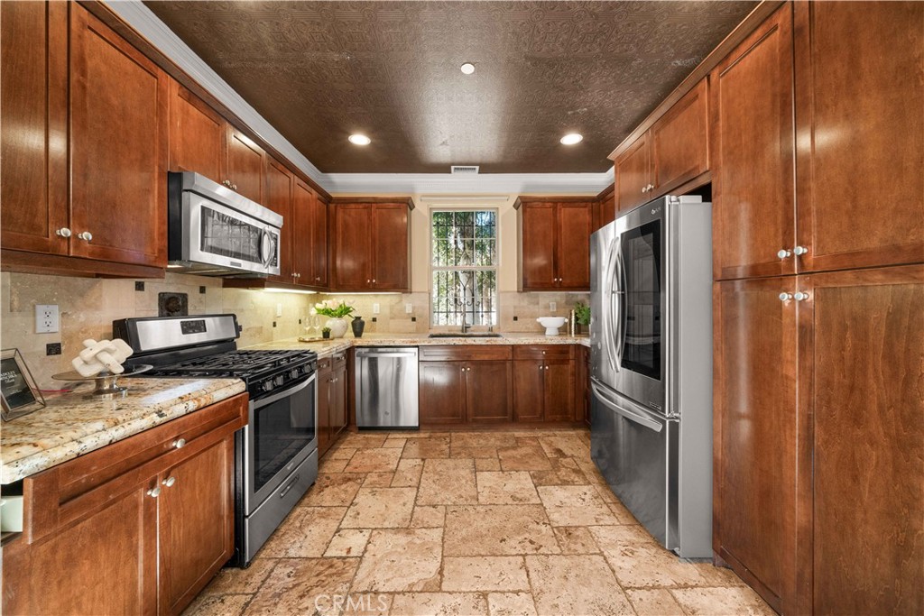 94 Mission Irvine, CA 92620 - Photo 11 of 48