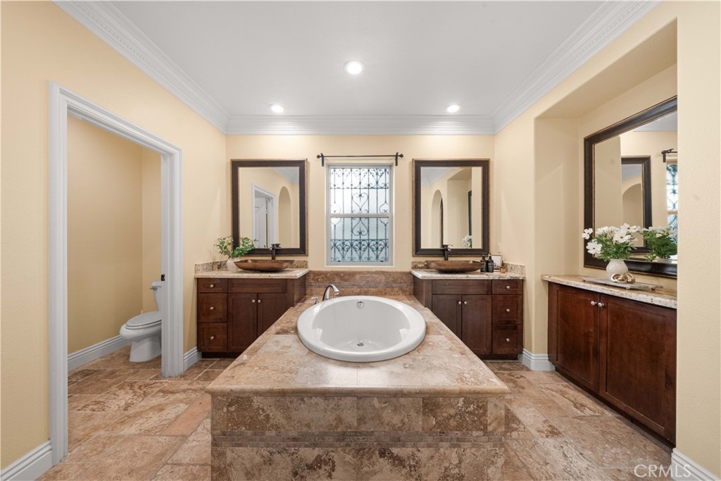 94 Mission Irvine, CA 92620 - Photo 17 of 48