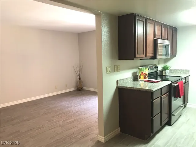 $1,150 | 5160 Indian River Drive, Unit 327, Las Vegas, NV 89103