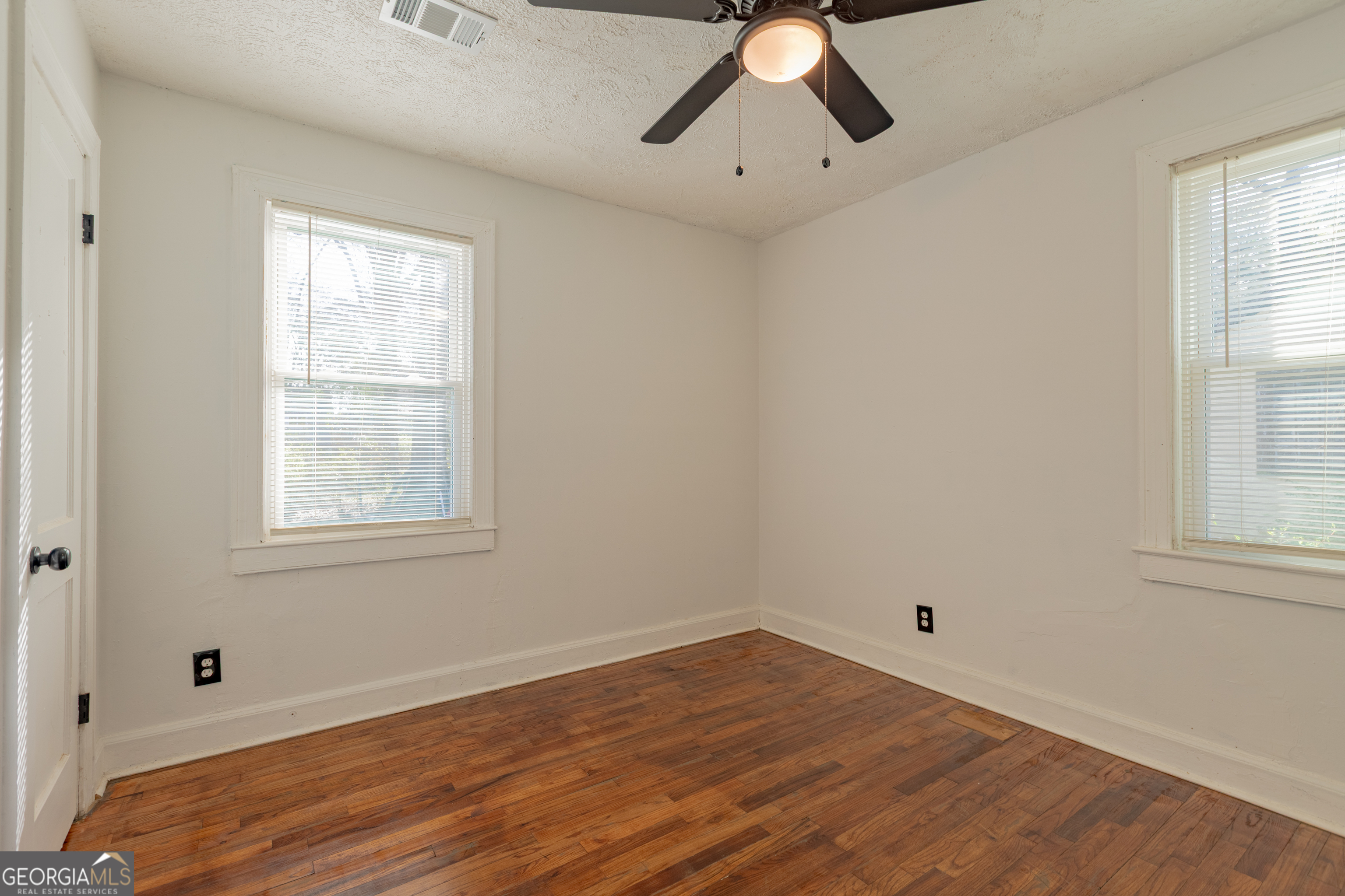 1102 Calvin Avenue Columbus, GA 31903 - Photo 14 of 18 an empty room with a window
