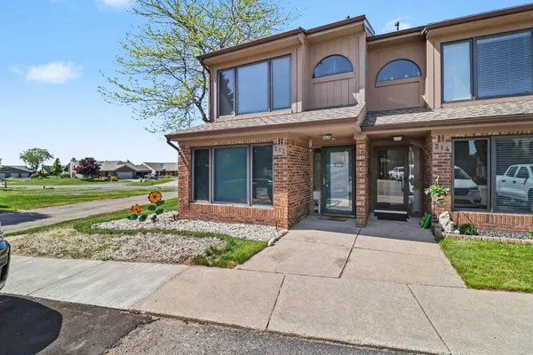 $379,900 | 212 Harbor Drive, Unit 73, Ludington, MI 49431