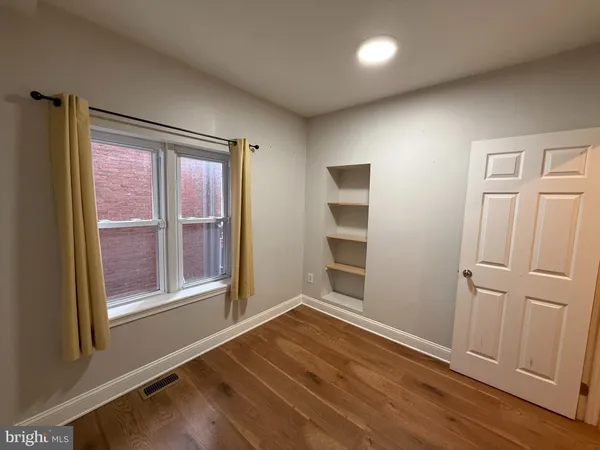 $1,500 | 230 South 45th Street, Unit 1, Philadelphia, PA 19104