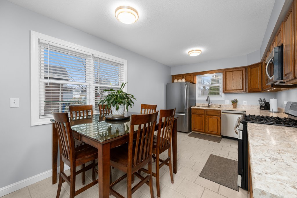925 12th Avenue Moline, IL 61265 - Photo 13 of 36 a view of a dining room with furniture