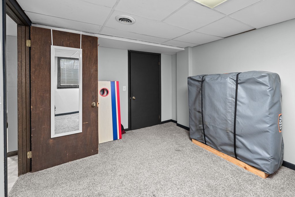925 12th Avenue Moline, IL 61265 - Photo 31 of 36 a view of a hallway with windows