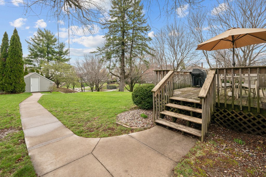 925 12th Avenue Moline, IL 61265 - Photo 33 of 36 a view of a backyard with sitting area