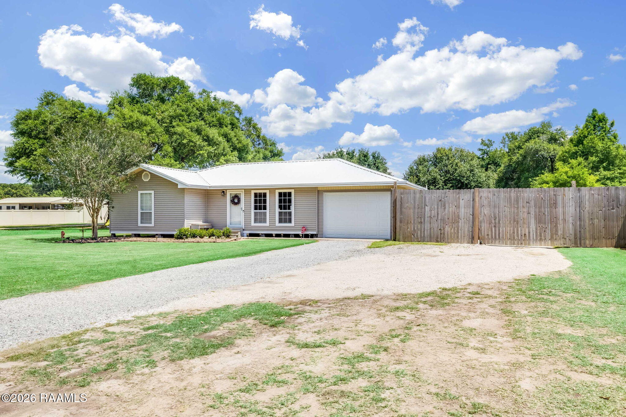 947 Austin Road Youngsville, LA 70592 - Photo 8 of 30 6-web-or-mls-947 Austin-2