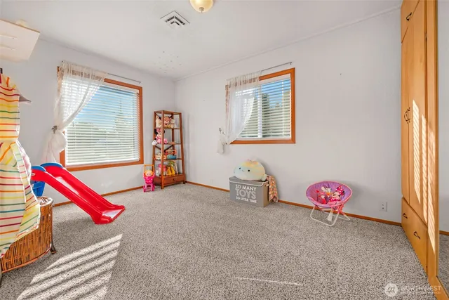 $940,000 | 1329 63rd Street Southeast, Everett, WA 98203