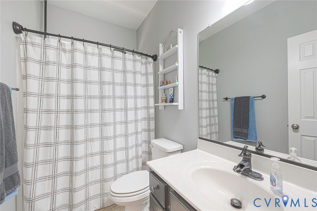 9101 Beaver Bridge Road Moseley, VA 23120 - Photo 35 of 61 First Floor Full Bathroom