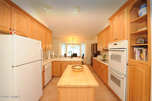 100 South Ranchos Legante Drive Gilbert, AZ 85296 - Photo 22 of 30 Double Bake Ovens
