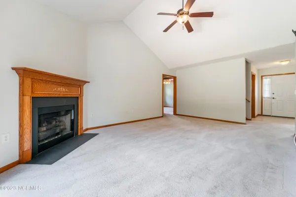 $1,795 | 103 Appleton Lane, Richlands, NC 28574