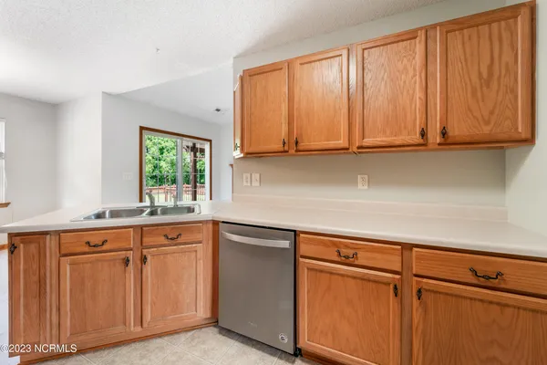 $1,795 | 103 Appleton Lane, Richlands, NC 28574