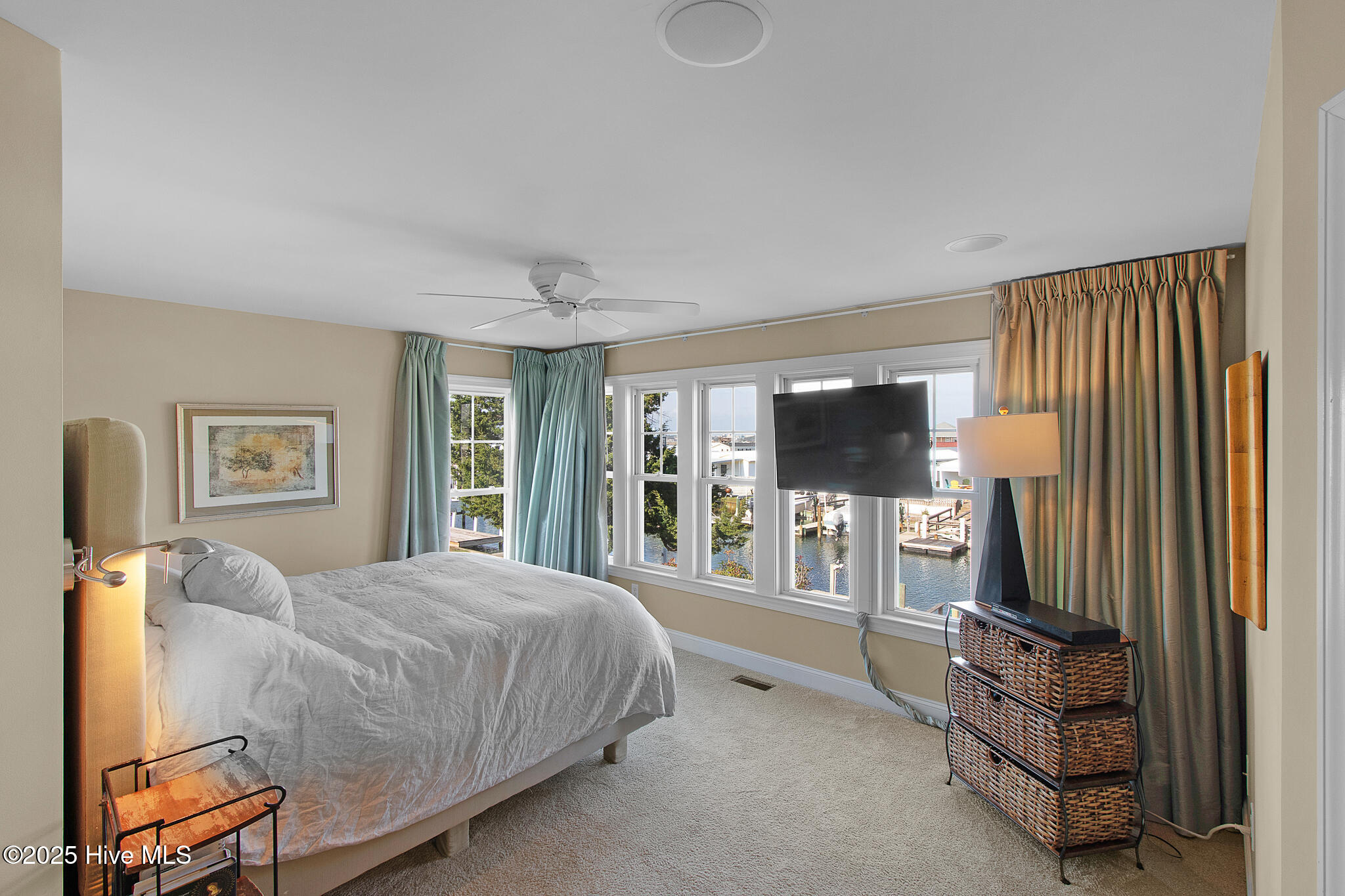 301 Old Causeway Road Atlantic Beach, NC 28512 - Photo 24 of 66 Primary suite