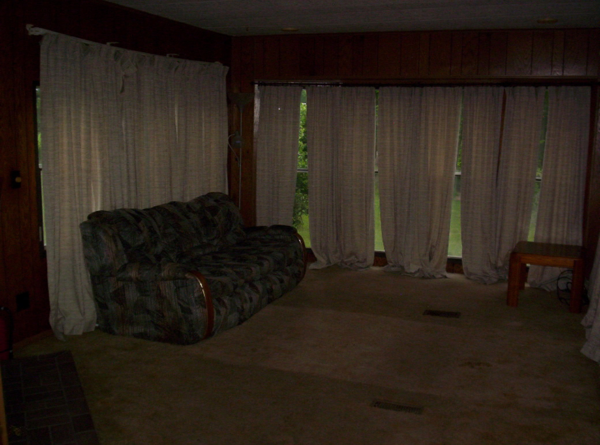 2238 West Hansen Road Sidney, MI 48885 - Photo 5 of 11 Large Living Room