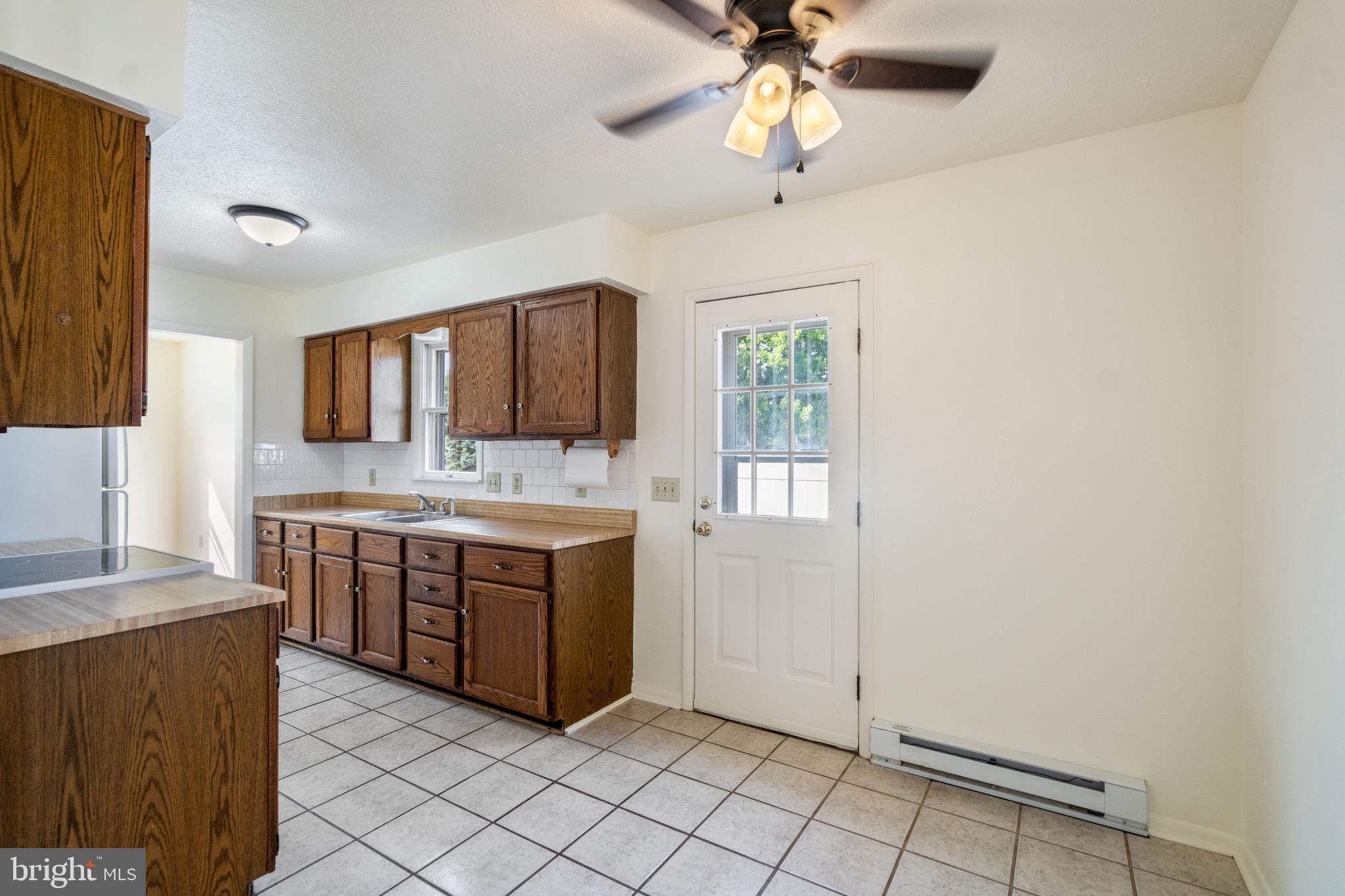 303 Hackberry Drive Stephens City, VA 22655 - Photo 12 of 23