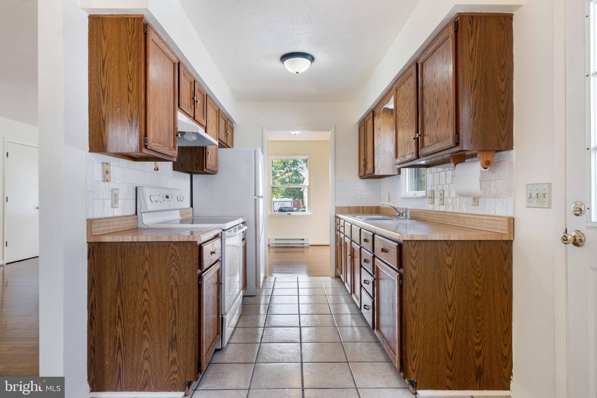 303 Hackberry Drive Stephens City, VA 22655 - Photo 13 of 23