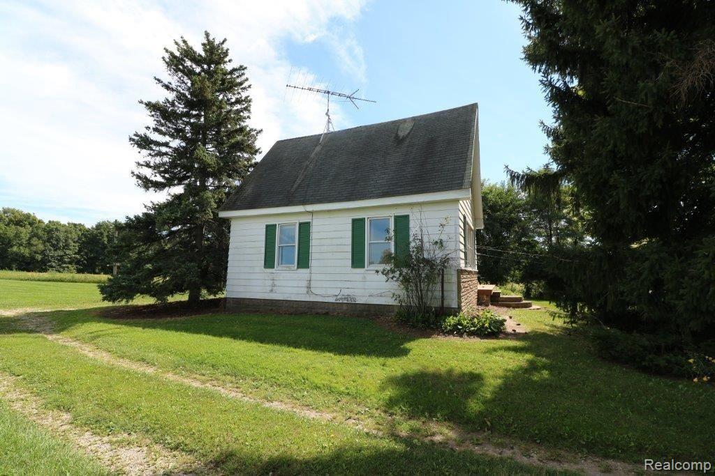 7205 School Road Melvin, MI 48454 - Photo 6 of 28