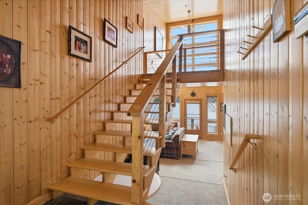 12632 South Lakeshore Road Chelan, WA 98816 - Photo 13 of 40