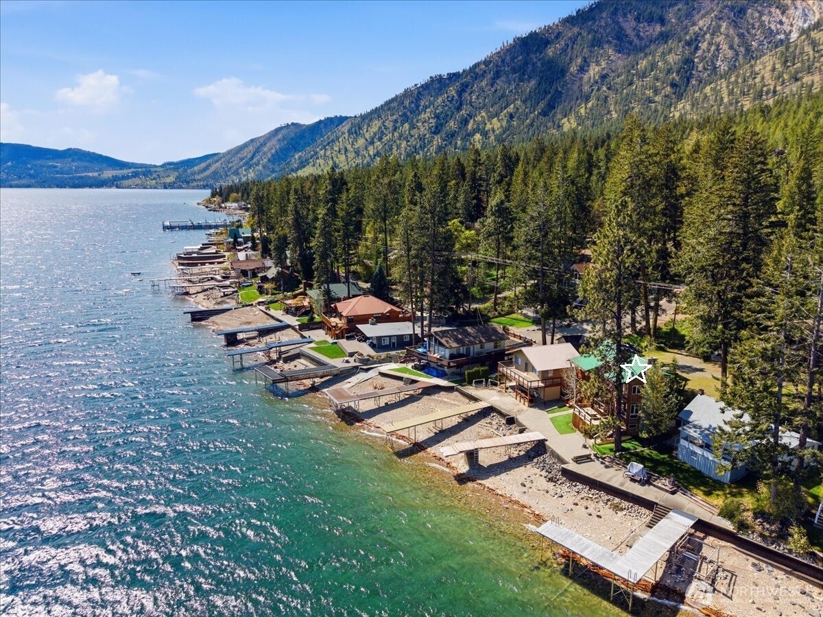 12632 South Lakeshore Road Chelan, WA 98816 - Photo 5 of 40