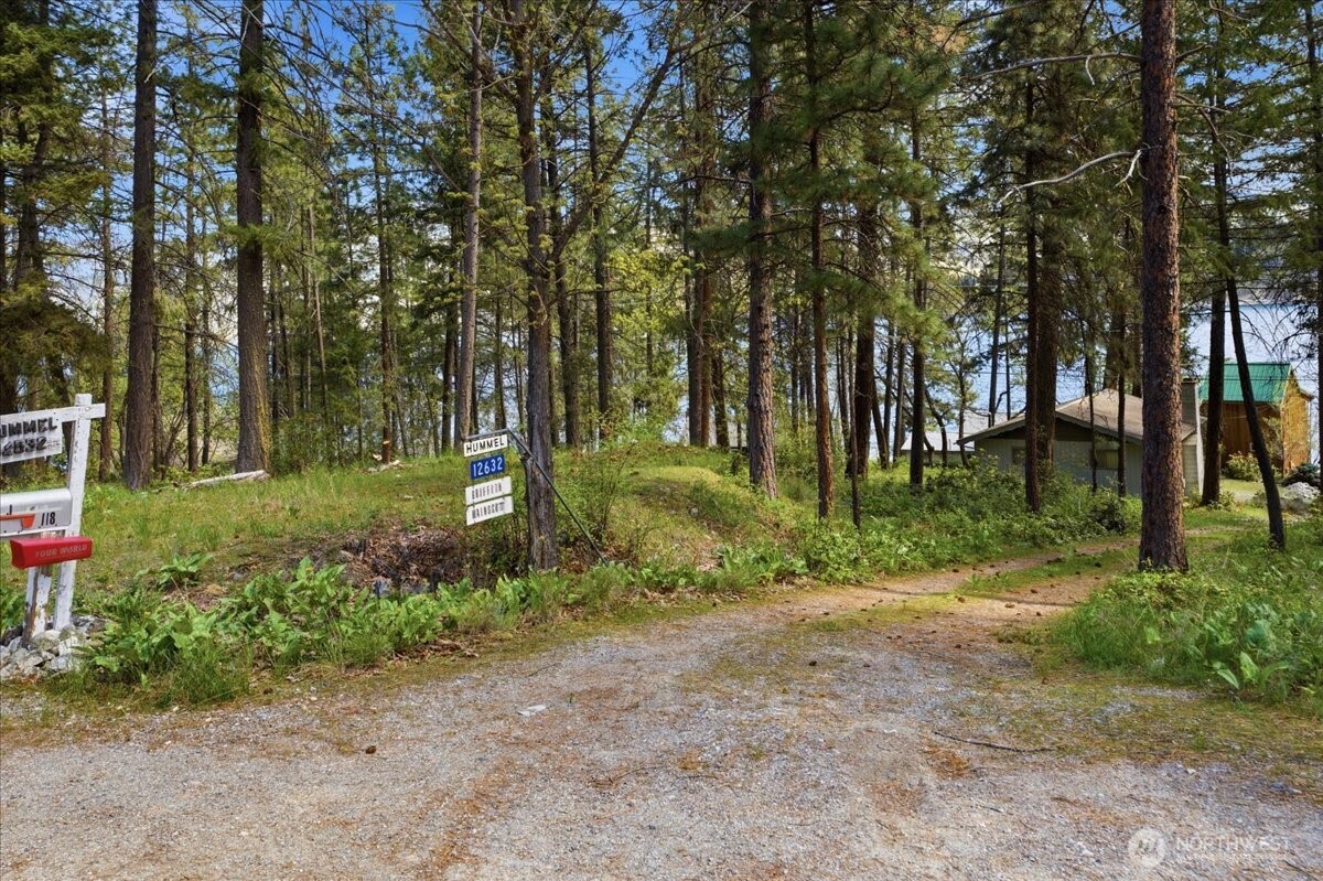 12632 South Lakeshore Road Chelan, WA 98816 - Photo 7 of 40