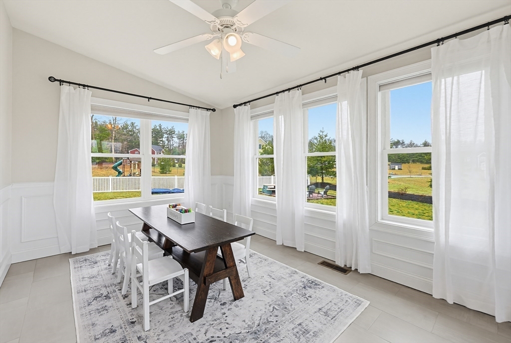 36 Magnolia Way Bridgewater, MA 02324 - Photo 8 of 42