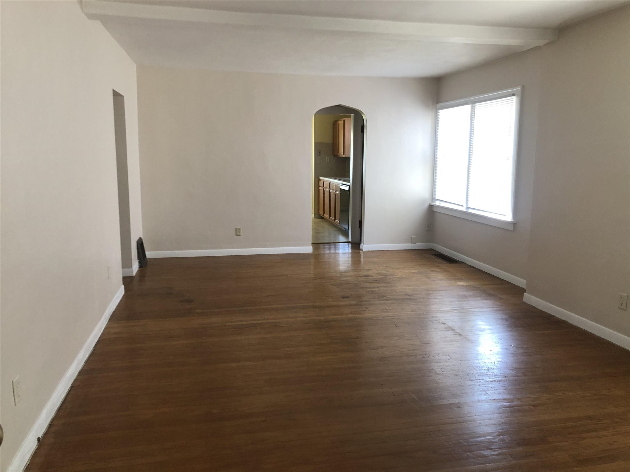 2504 South 6th Street Springfield, IL 62703 - Photo 4 of 19