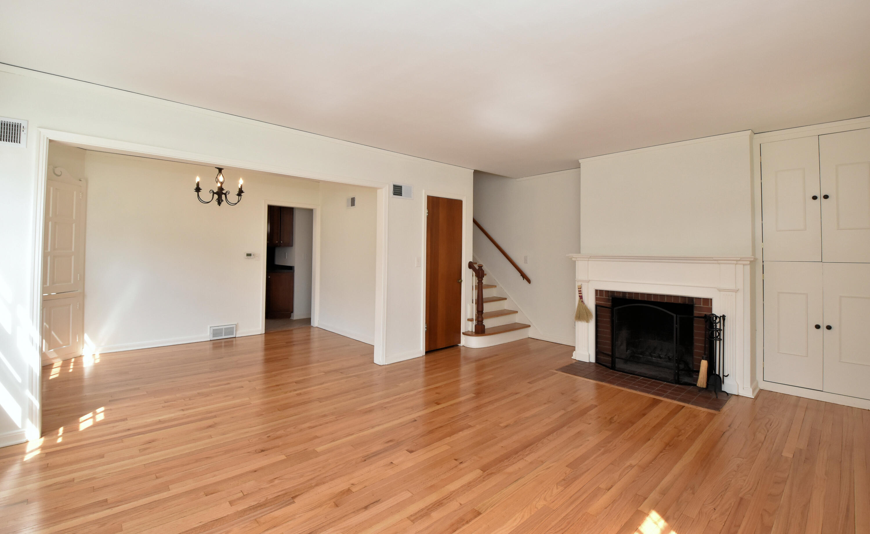 8400 Stickney Avenue, Unit 8402 Wauwatosa, WI 53226 - Photo 8 of 50 MMG_0034