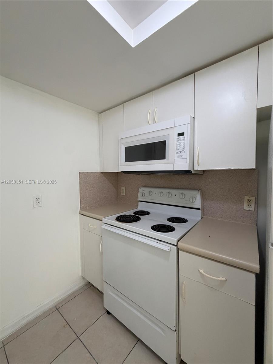 2415 Northwest 16th St Road, Unit 2071 Miami, FL 33125 - Photo 5 of 11