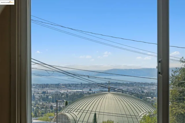 $825,000 | 4751 Lincoln Avenue, Oakland, CA 94602