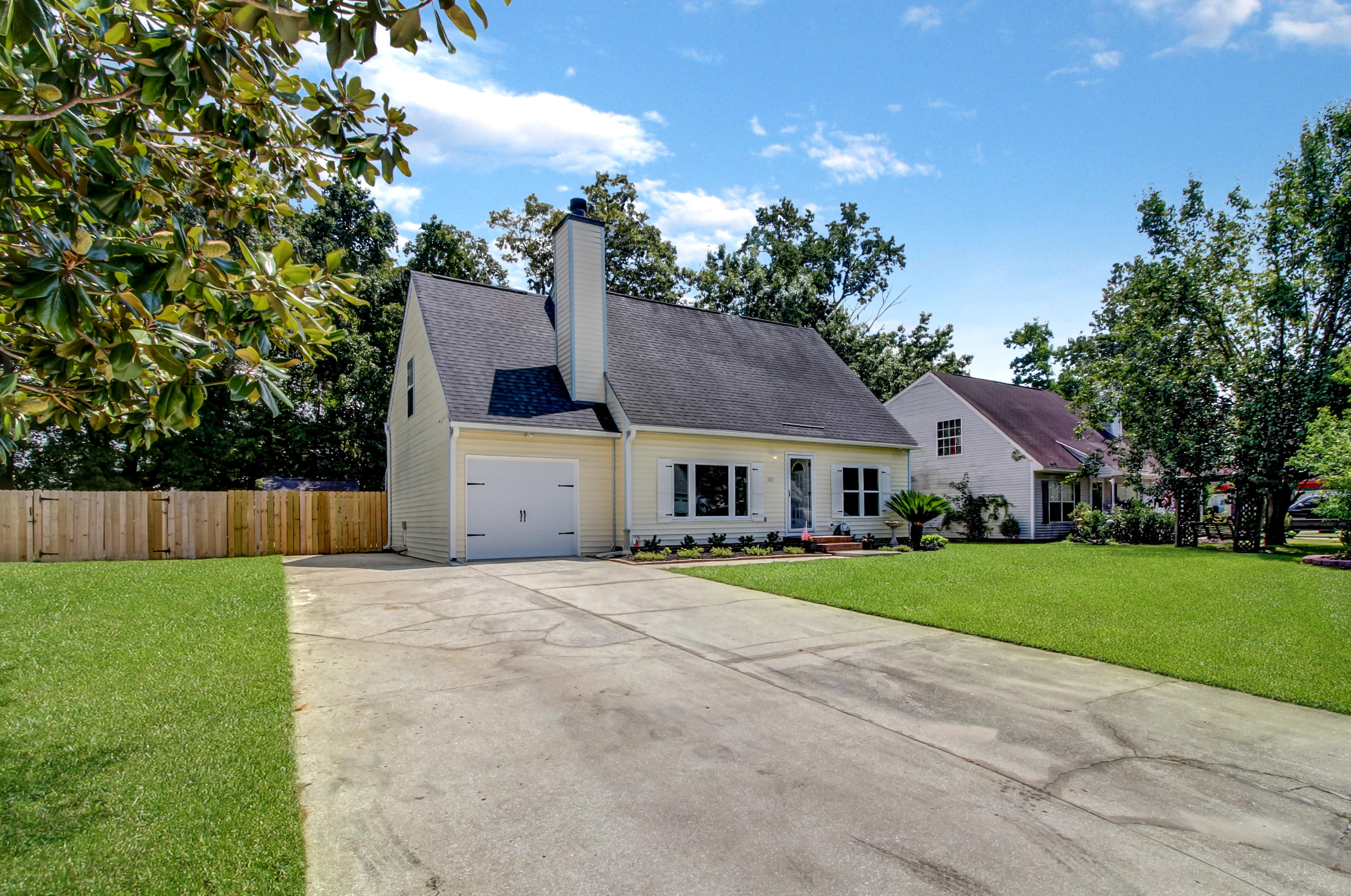403 Laurel Ridge Road North Charleston, SC 29418 - Photo 3 of 38 IMG_2252