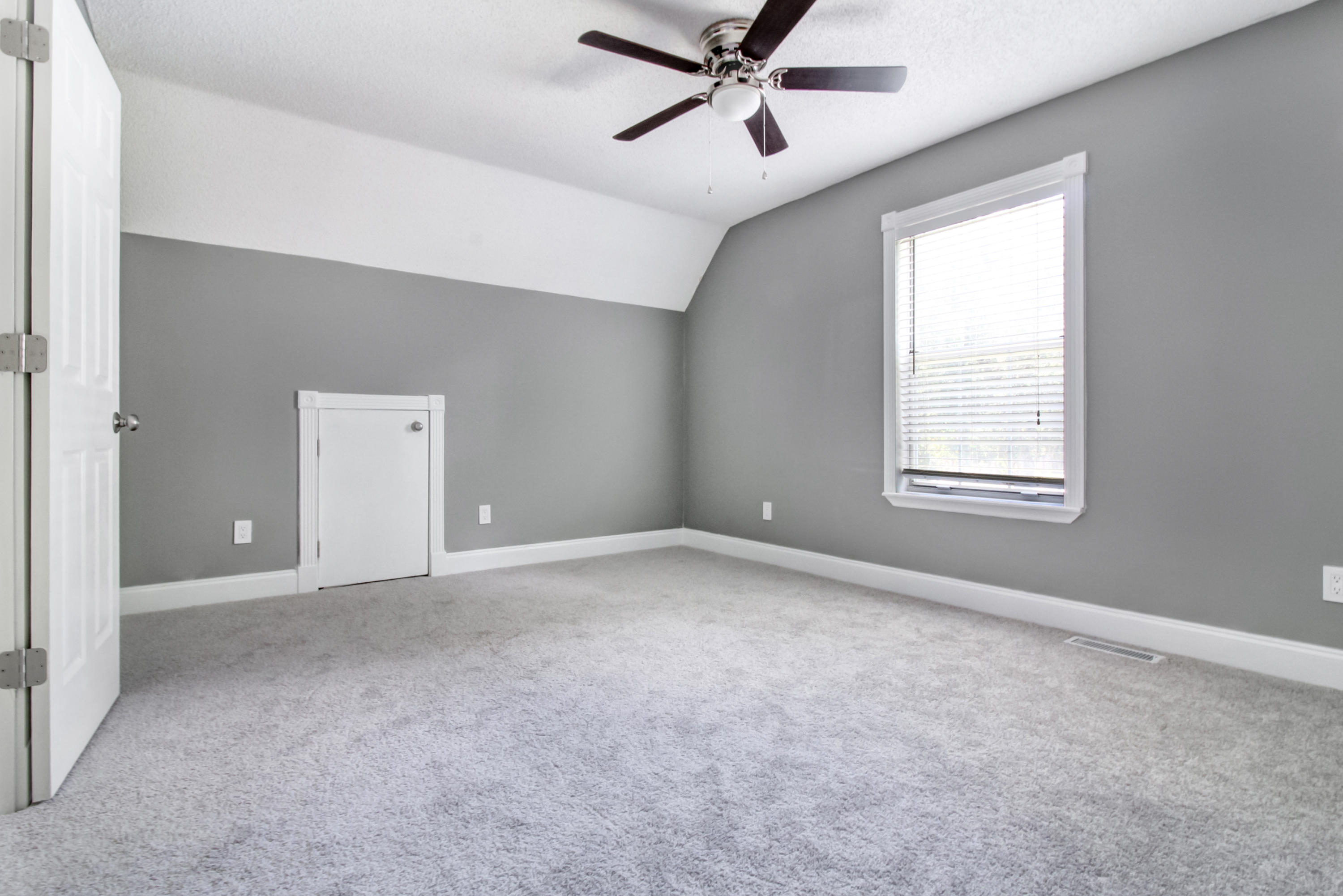 403 Laurel Ridge Road North Charleston, SC 29418 - Photo 21 of 38 upstairs 3rd bedroom