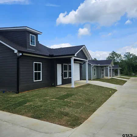 $1,600 | 18723 Farm To Market Road 850, Unit 1, Arp, TX 75750