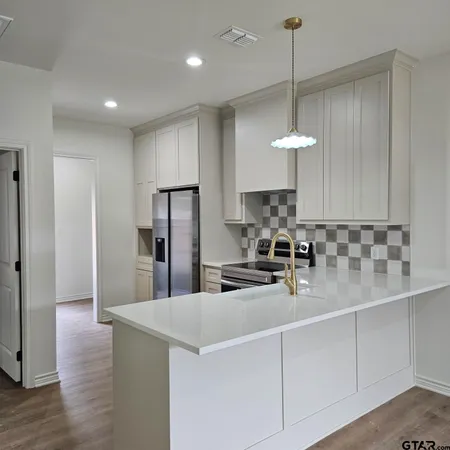 $1,600 | 18723 Farm To Market Road 850, Unit 1, Arp, TX 75750