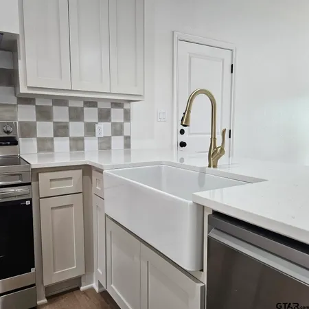 $1,600 | 18723 Farm To Market Road 850, Unit 1, Arp, TX 75750