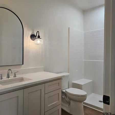 $1,600 | 18723 Farm To Market Road 850, Unit 1, Arp, TX 75750