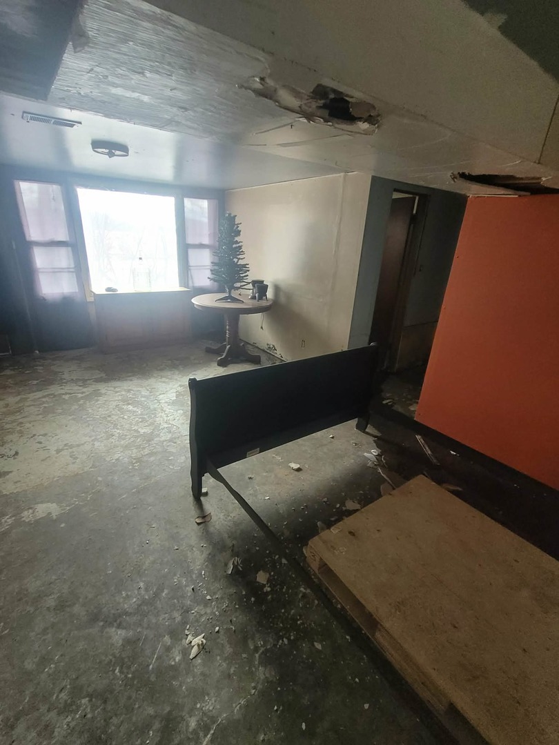 2128 State Street Peru, IL 61354 - Photo 5 of 9