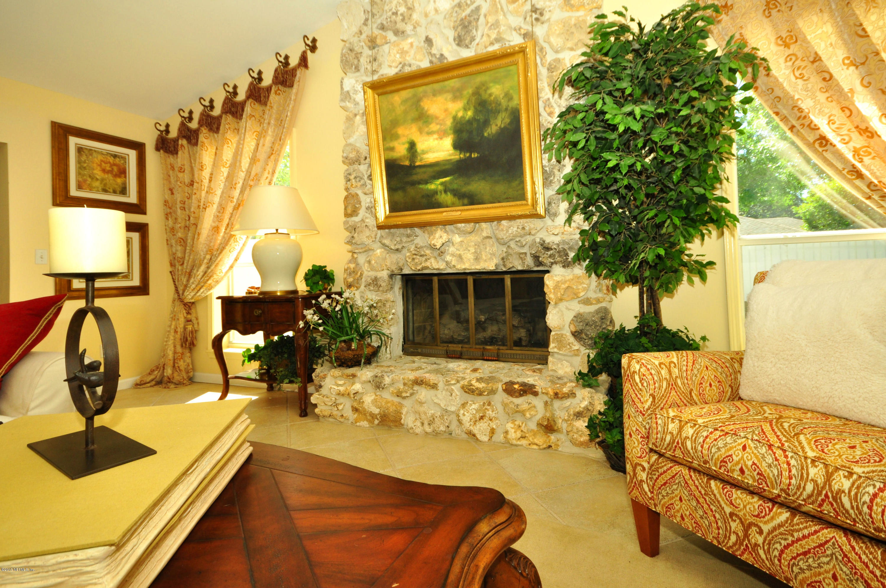 7737 Hunters Grove Road Jacksonville, FL 32256 - Photo 15 of 53 Family Room (view 3)