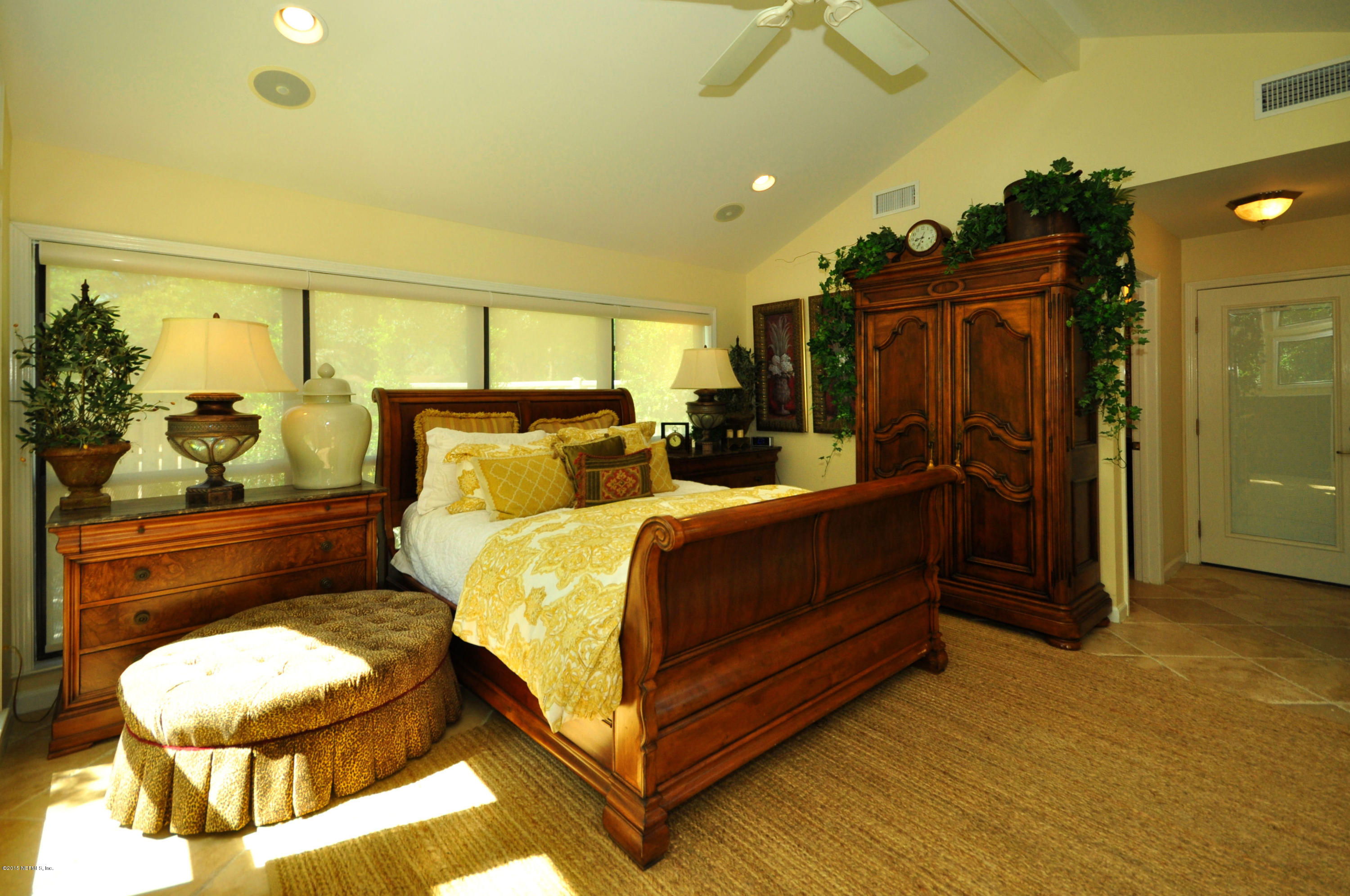 7737 Hunters Grove Road Jacksonville, FL 32256 - Photo 27 of 53 Guest Bedroom (view 3)