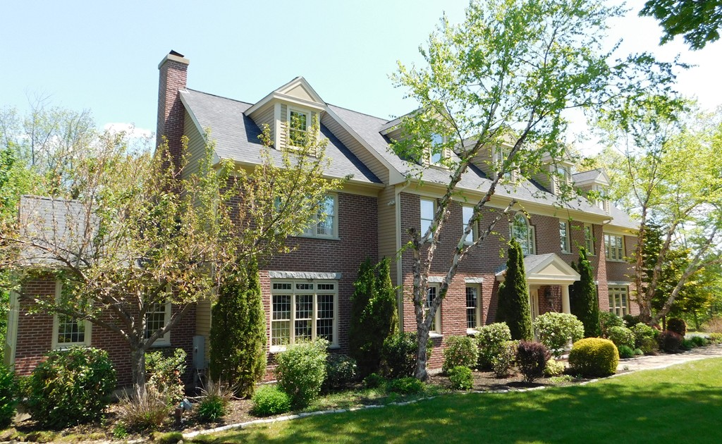 1 Hickory Bend Road Shrewsbury, MA 01545 - Photo 1 of 30 Gallery Image 1