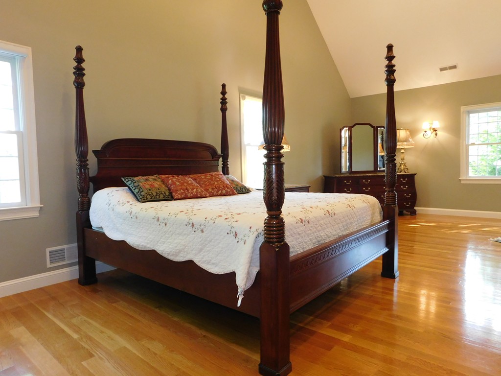1 Hickory Bend Road Shrewsbury, MA 01545 - Photo 18 of 30 Gallery Image 18