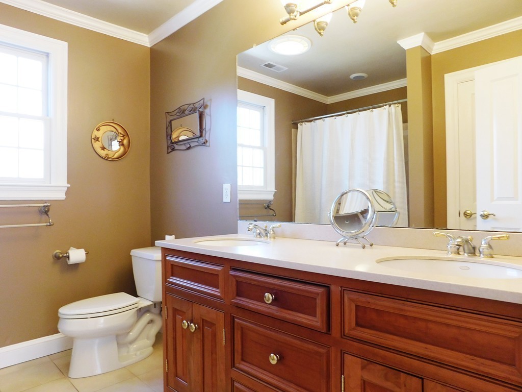 1 Hickory Bend Road Shrewsbury, MA 01545 - Photo 25 of 30 Gallery Image 25