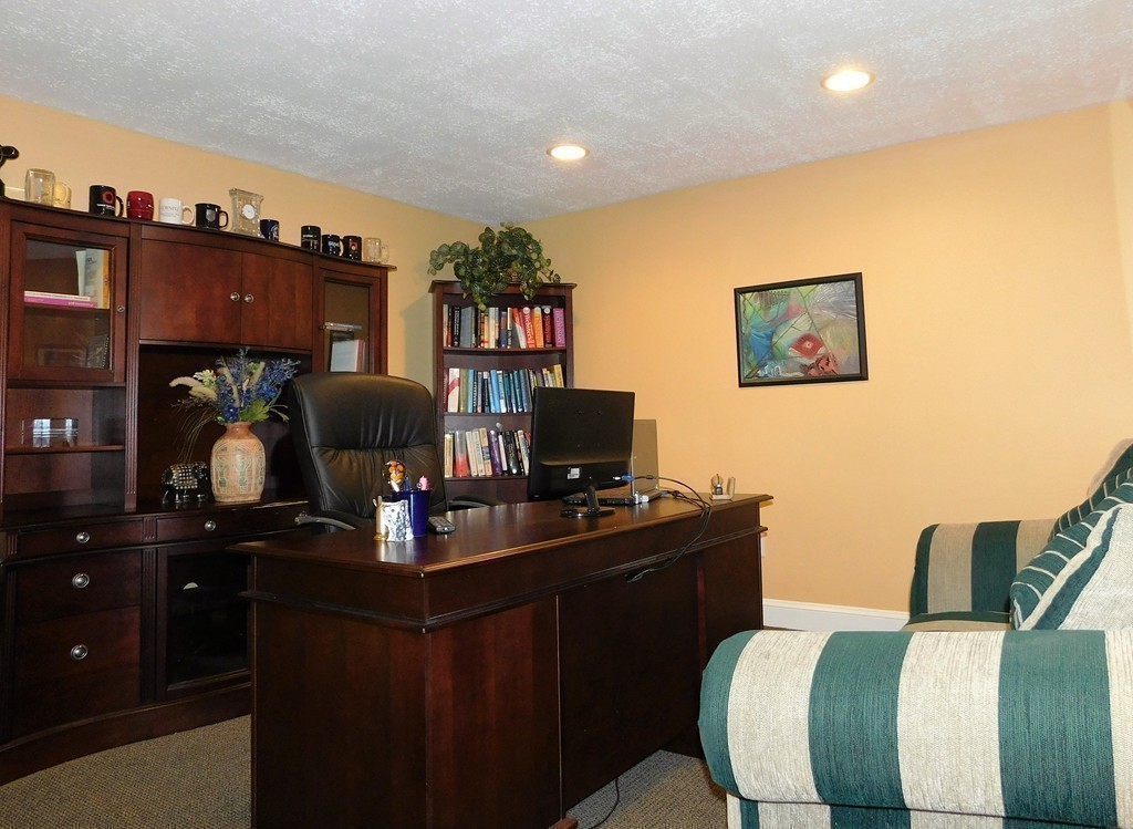 1 Hickory Bend Road Shrewsbury, MA 01545 - Photo 27 of 30 Gallery Image 27
