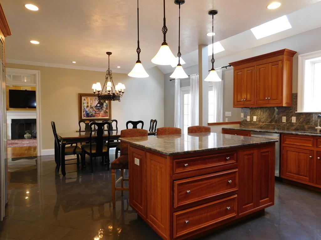 1 Hickory Bend Road Shrewsbury, MA 01545 - Photo 5 of 30 Gallery Image 5