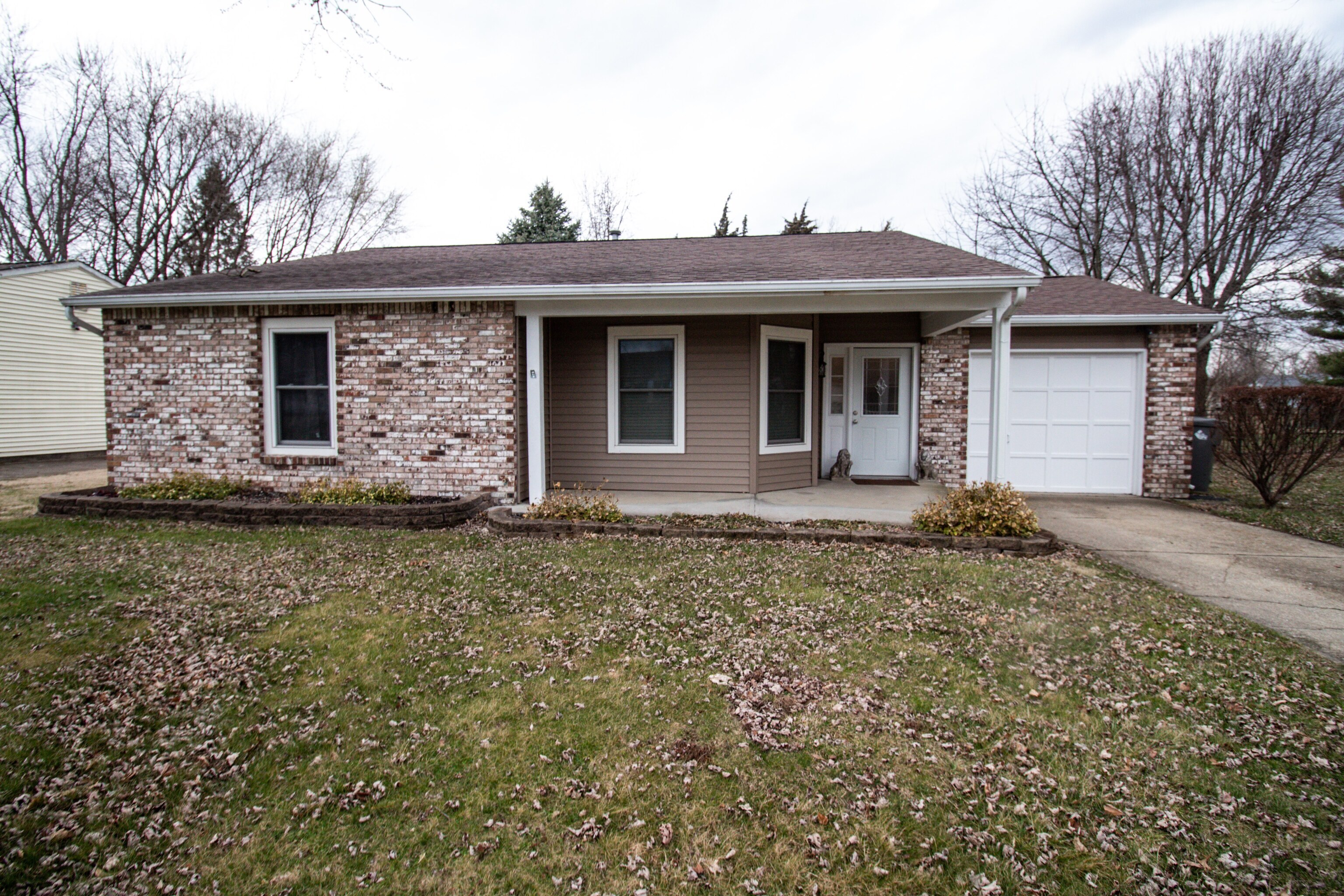 6908 Inverness Way, Indianapolis, IN 46237 | Compass