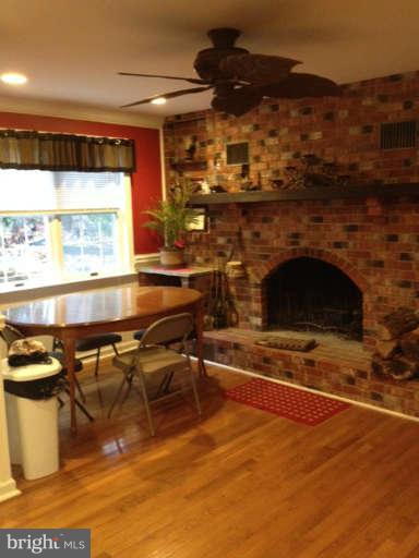 7684 Colonial Beach Road Pasadena, MD 21122 - Photo 22 of 30 Dining Room