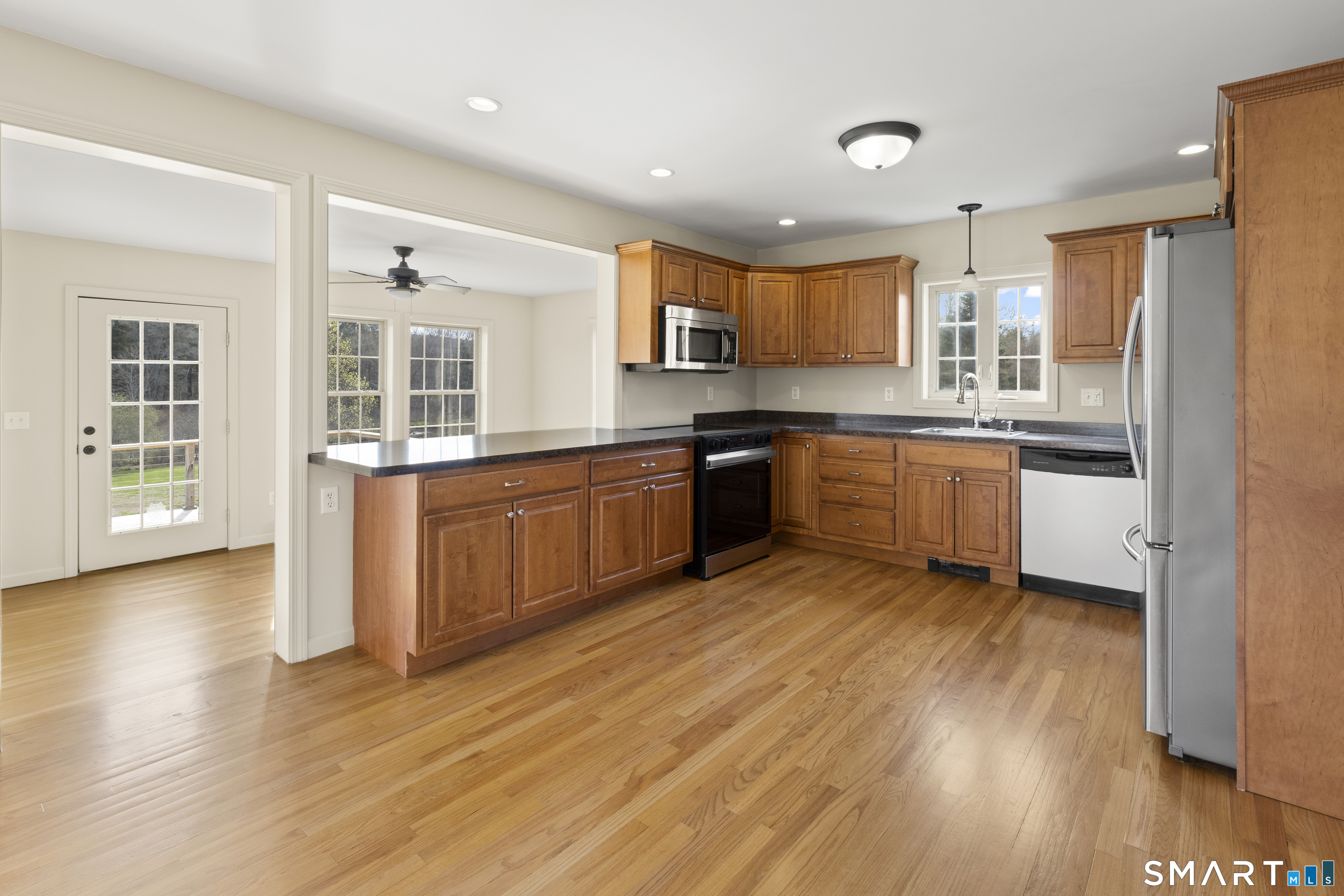 108 Snake Meadow Road Plainfield, CT 06354 - Photo 5 of 25